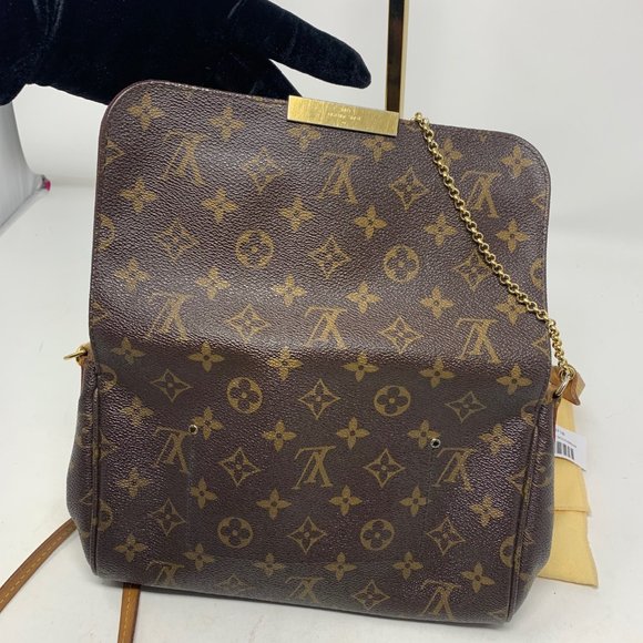 LOUIS VUITTON Monogram Favorite MM Crossbody Bag - Picture 7 of 16
